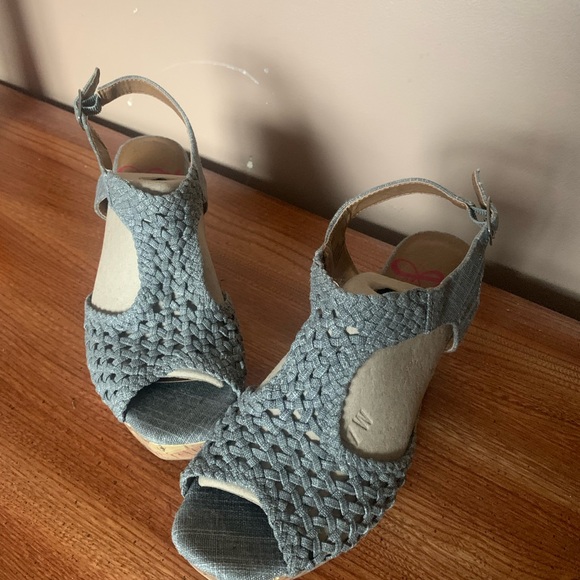 Jelly Pop Comfort size cork wedge heels
Like New retails for $150 - Picture 3 of 3